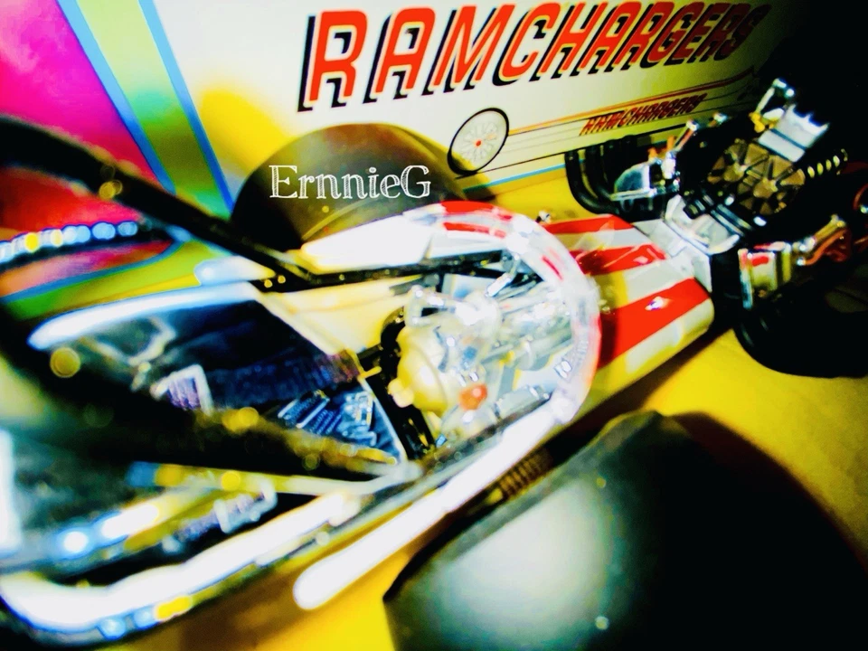 NHRA Ramchargers 1:24 Top Fuel NITRO Dragster 1320 FUELERS Diecast Rail “RARE” - Image 3 of 4
