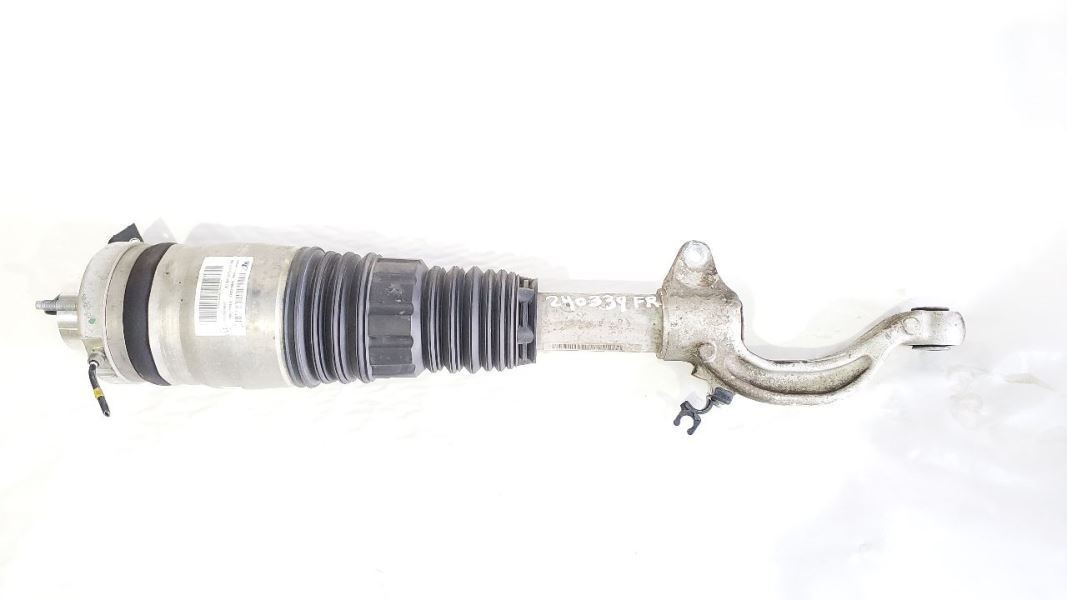 Maserati Levante 2017 Front Right Strut assembly P/N 06700374360