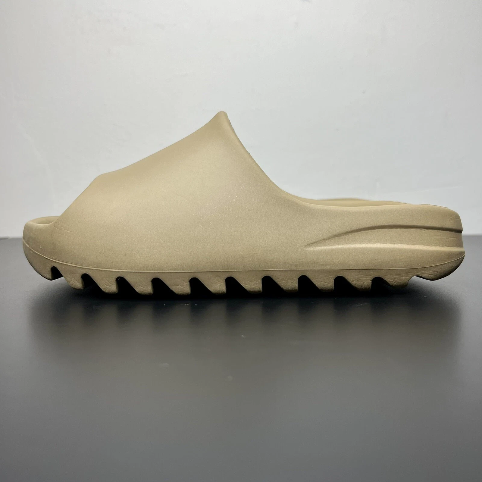 Taglia 6 Adidas Yeezy Slide Marrone