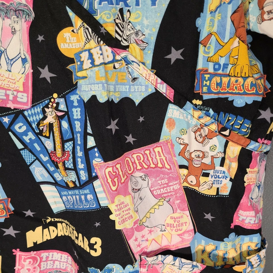Dream Works Madagascar 3 Women’s Scrub Top Cotton Size XL Scrubs - Image 3 of 4