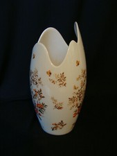 Pot en porcelaine de Limoge à bord en méandre (RARE) 20ème siècle