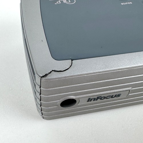 Infocus LP120 DLP Portable Mini Desktop Projector DVI, S-Video w/ Case & Acc. - Picture 17 of 18