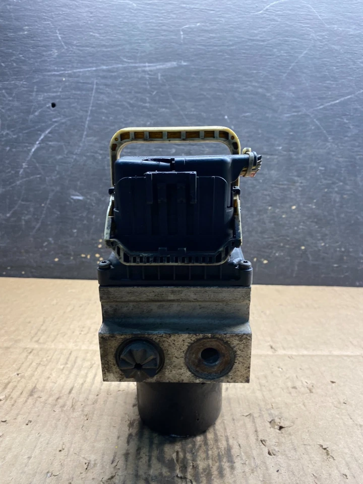 2008-2010 Chevrolet Express 1500 2500 ABS Anti Lock Brake Pump 2586072 U8908 PS - Image 3 of 4