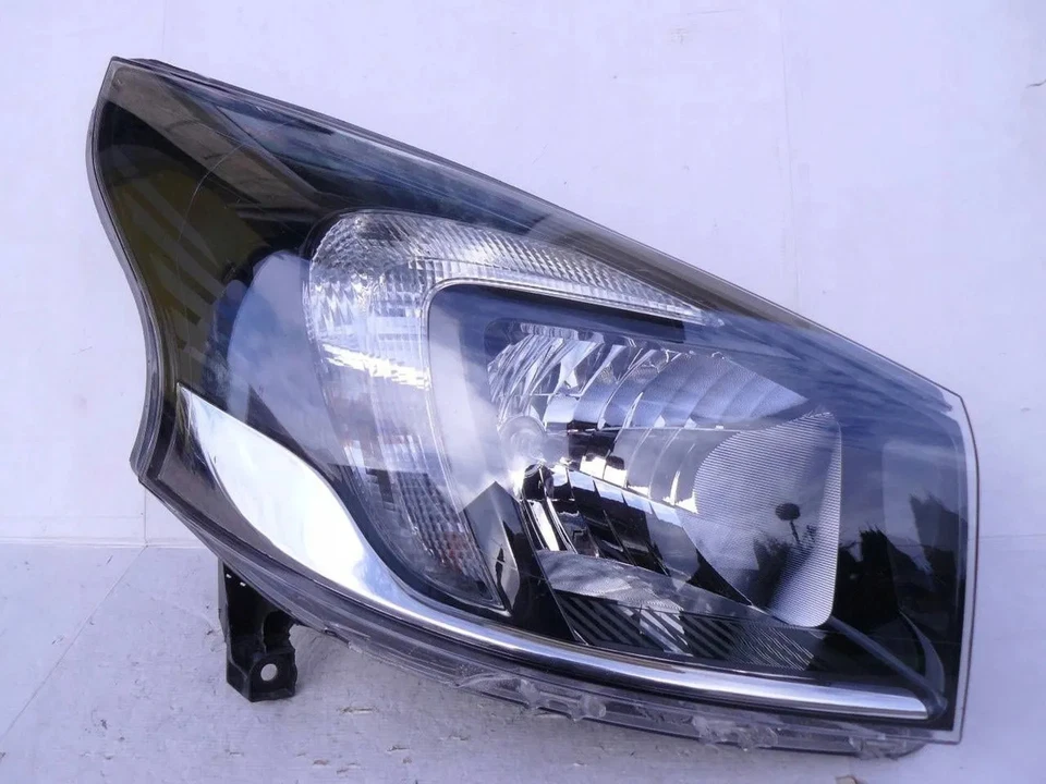 Frontscheinwerfer Opel Vivaro B Trafic III 260100647R Rechts Headlight - Bild 2 von 4