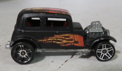 1968 Hot Wheels RARE Classic '32 Ford Coupe Vicky Flat Black with Orange Flames