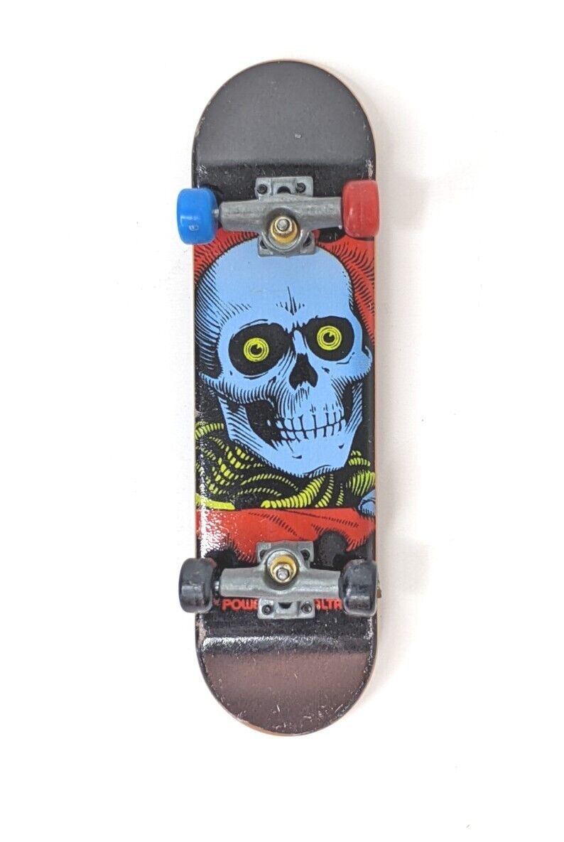 Skate de Dedo Tech Deck Powell Peralta Cobra Fingerboard 96mm