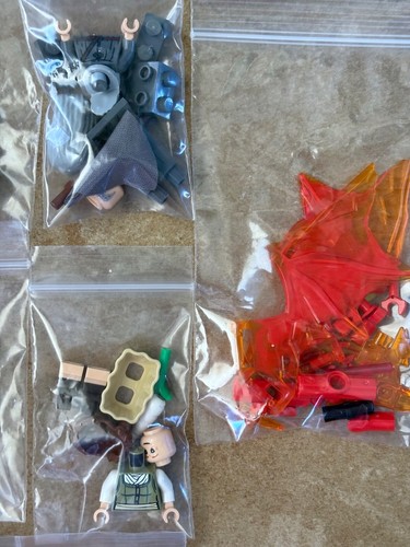 NEW LEGO Lord of The Rings: The Shire 10354 All 9 Minifigures + Phoenix & Extras - Picture 5 of 6