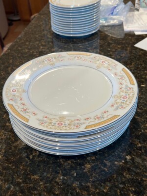 CORONET 117 SIGNATURE COLLECTION BY SELECT FINE CHINA OF JAPAN
