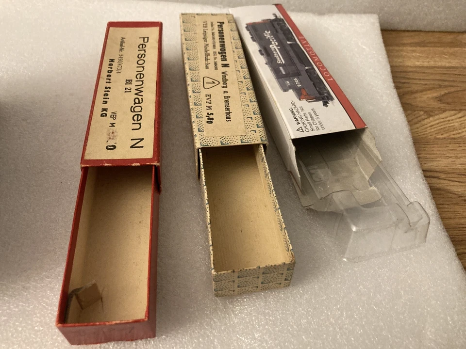 10 N Scale Empty Rolling Stock Clear And Cardboard Boxes (730H5007-925 - Image 2 of 4