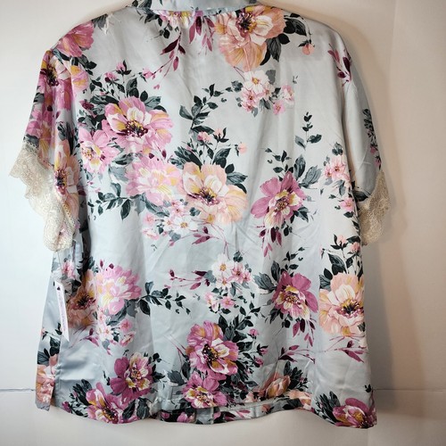 Lilac + London Satin Floral Button Front Pajama Short Sleeve Lace Trim TOP ONLY - Picture 8 of 11