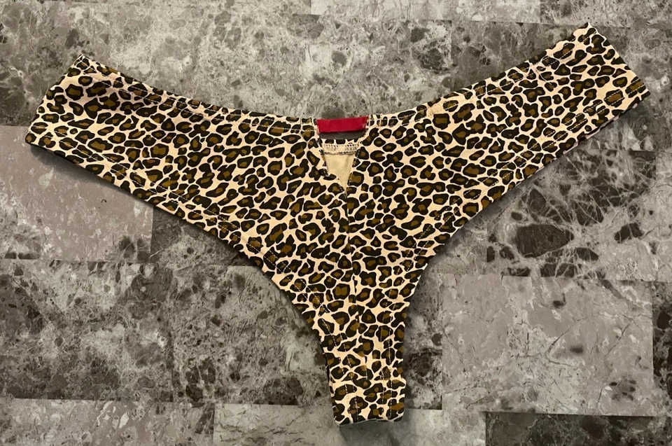 NUEVO SIN ETIQUETAS BRAGAS DESCARADAS RARAS FREDERICK'S OF HOLLYWOOD PEQUEÑAS LEOPARDO GUEPARDO DE COLECCIÓN Foto 4 de 4