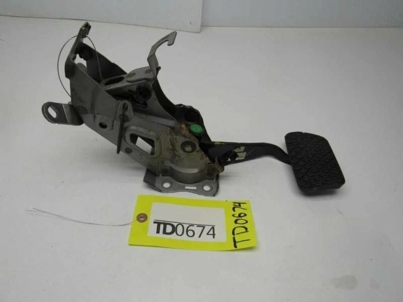 Pedal de freno RX8 2007 Mazda lado izquierdo del conductor pie pie soporte de palanca OEM Foto 2 de 4
