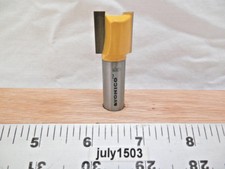 (1) NEW  Yonico 3/4" D Straight Carbide Tipped Router Bit 1/2" Shank 2 flute y4