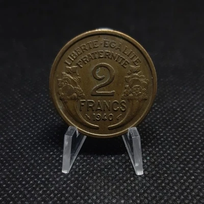 2 francs France 1940 - Morlon en Cupro-aluminium, TB+, sous pochette - Photo 1/2