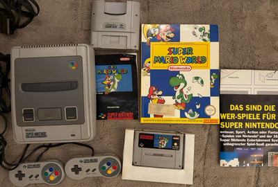 Nintendo SNES PAL mit 2 Controllern, Super Mario World, Super Game Boy Adapter