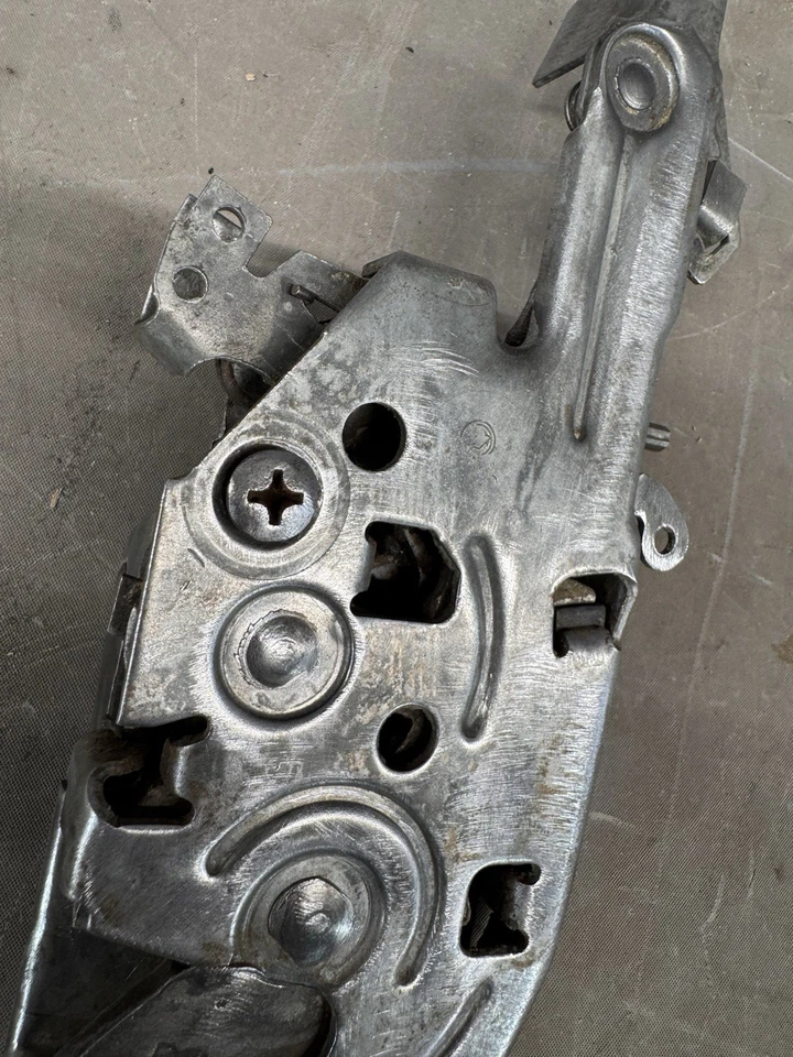 1968-1969 Pontiac GTO Chevy Chevelle 2 Door Latch Skylark GS Cutlass 442 Right - Image 4 of 4