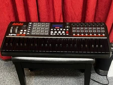 Used Akai MPK 249 USB/iOS 49-Key MIDI Controller Keyboard