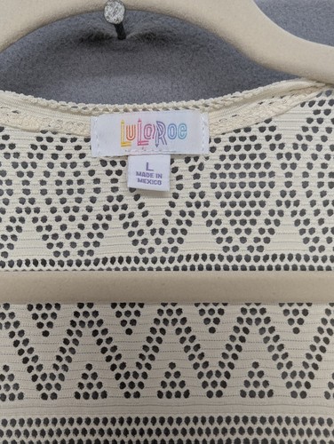 Lularoe Sarah Large cardigan Cream Color Mesh Pattern Fit Size 14-16 NWT - Picture 2 of 6