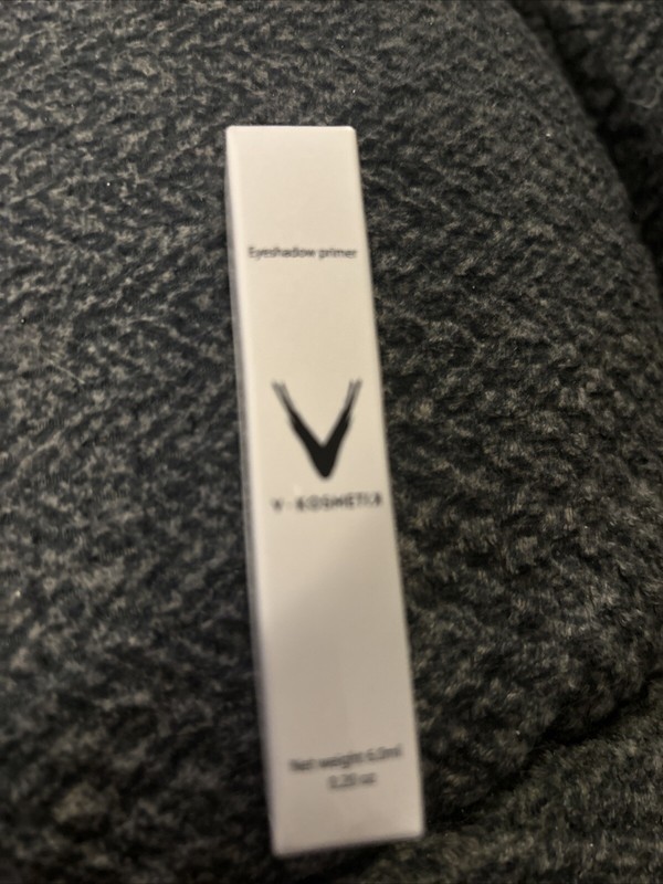 V Kosmetik Eyeshadow Primer