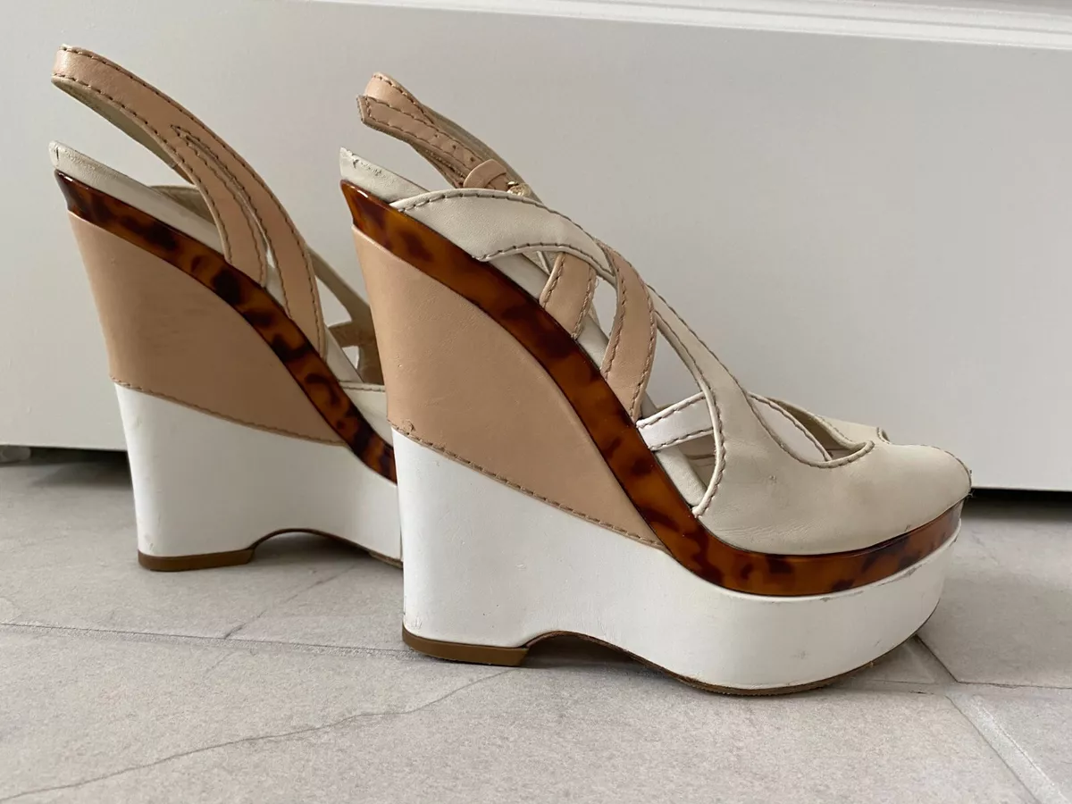 Gucci tan platform sandals sale