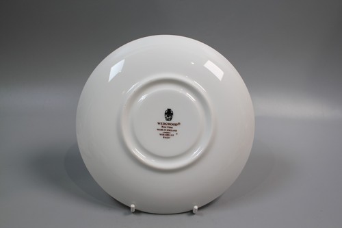 Beautiful Wedgwood Mirabelle set of six double handle soup bowls with saucers - Picture 7 of 13