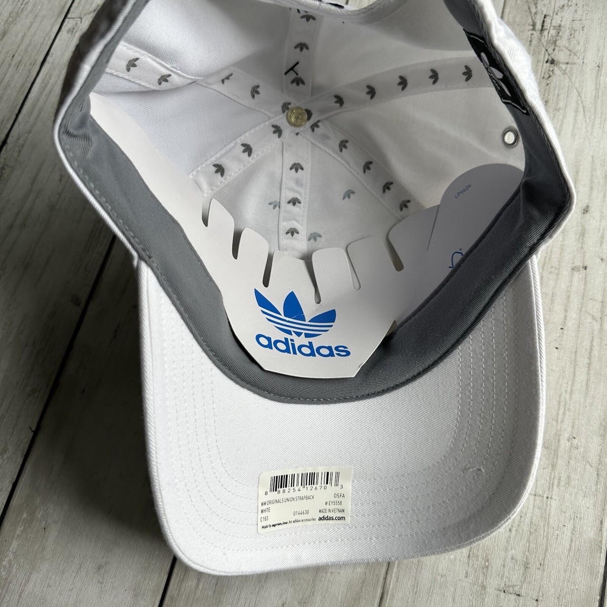 NEW WITH TAGS ADIDAS WOMENS ORIGINALS UNION STRAP BACK HAT WHITE