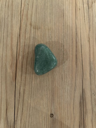 Grüner Aventurin Trommelstein Edelstein