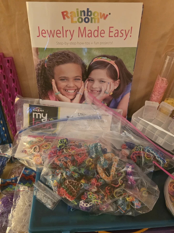 ENORME LOTE DE Kit de pulsera de telar arco iris folleto BINS DE ALMACENAMIENTO Lote más grande MEJOR PRECIO Foto 4 de 4