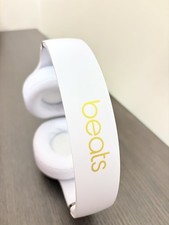 Beats by Dr. Dre Studio 3 Ear-Cup Over the Ear Wireless Headphones - White