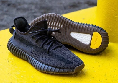 Where to Buy and Sell Yeezy Slide Resin 2020.KLEKT
