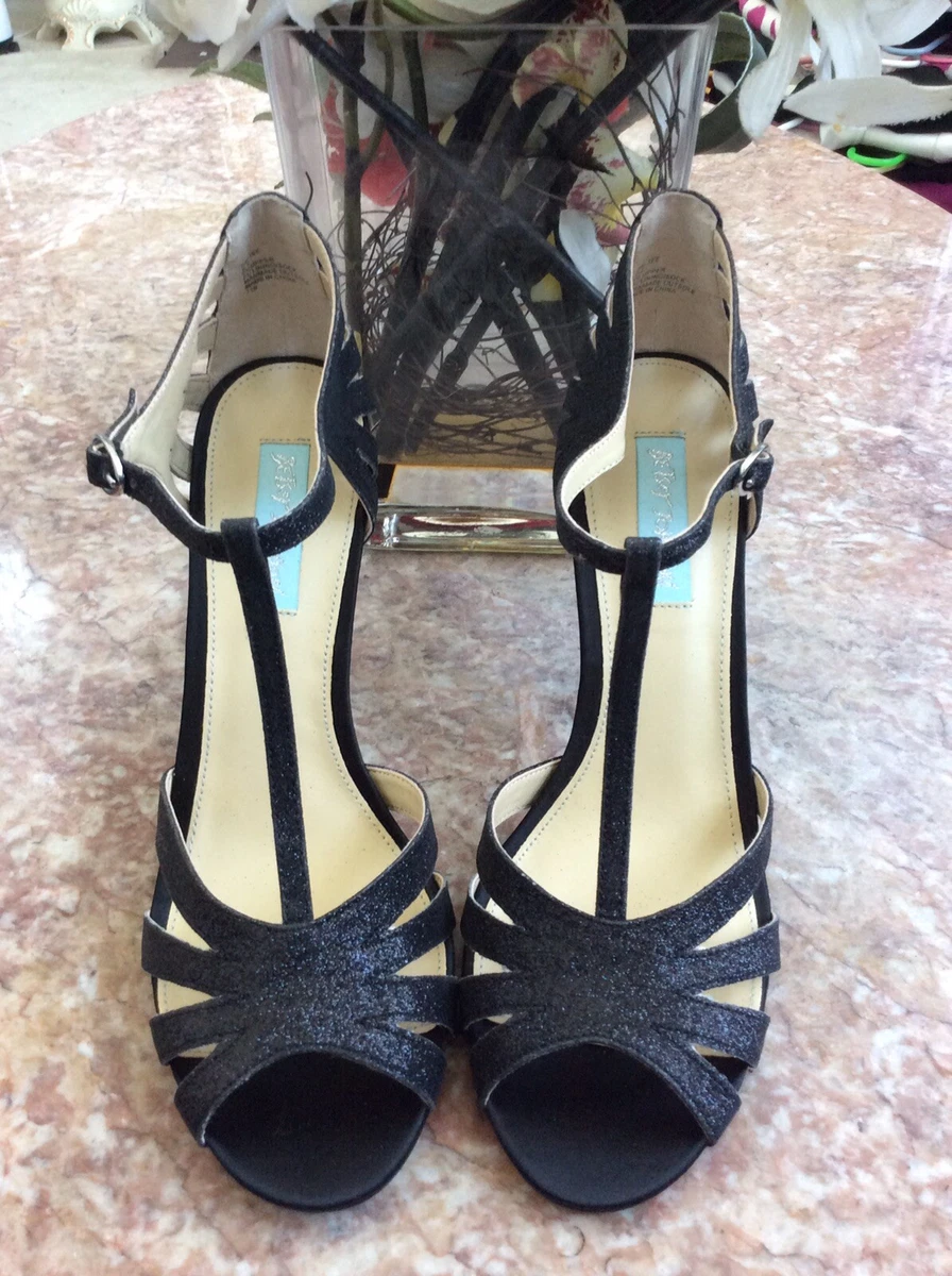 Betsey johnson store tee sandal