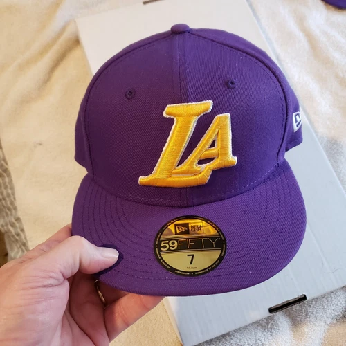 LA LOS ANGELES LAKERS New Era 59FIFTY Purple Hat Fitted SIZE 7 NWT BRAND NEW