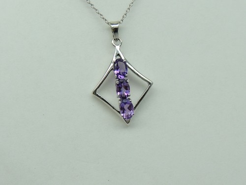Classy 1,34 Carat Amethyst Pendant 925 Silver Necklace Top Quality - Picture 4 of 6