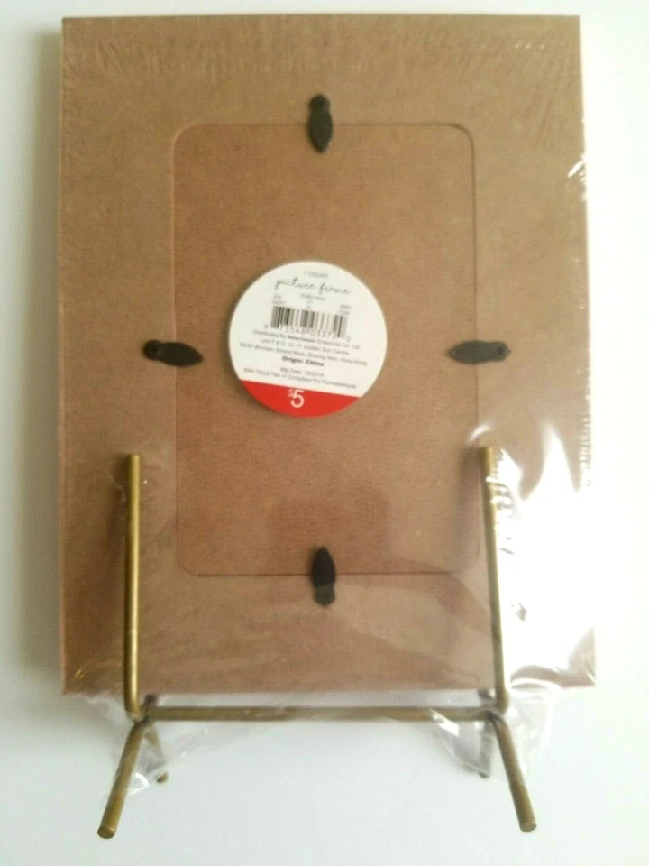 Marco de fotos y soporte coral y dorado "Hello You" habitación de niñas, oficina, dormitorio, etc. Foto 2 de 4