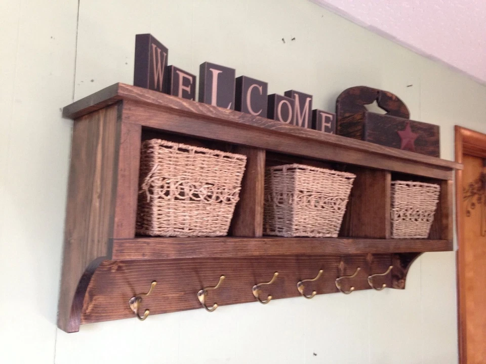 Cubículo de pared / Perchero colgante de pared de madera / Estante de pared con ganchos Foto 3 de 4