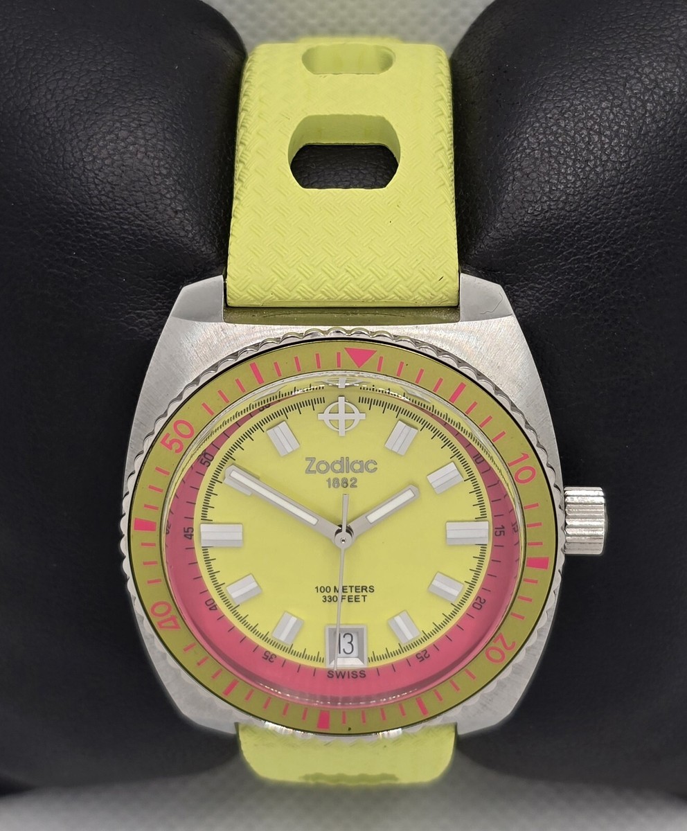 Old sea セット ZODIAC SEA DRAGON ZO2211 Chronograph PANDA Dial St. Steel