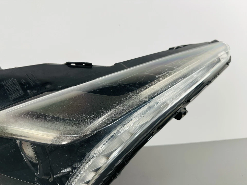 2015-2019 Cadillac (CTS-V) Headlight Xenon HID LH Left Driver Side OEM - Image 4 of 4