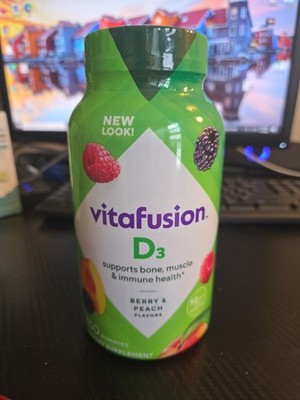Vitafusion D3 Gummy Vitamins 150 Ct Berry & Peach, 50mcg Per Serving  Exp: 10/26