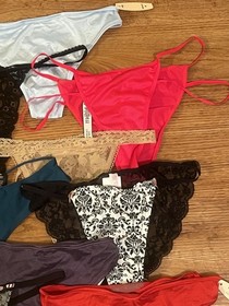 New With Tags VICTORIAS SECRET VERY SEXY Lot Of 10 Thong PANTy Medium Lace