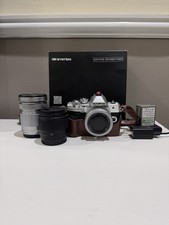 Olympus OM-D E-M10 Mark IV 3-Lens Kit