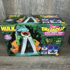 1997 - Marvel The Incredible Hulk Break-Out Steel Body Trap Playset - Toy Biz