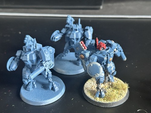 Games Workshop Warhammer 40k Tau Empire Fireknife Crisis Battlesuits