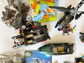LEGO Lot DC Comics Super Heroes Batman: 76006, 76011, 76010, 6866 Incomplete