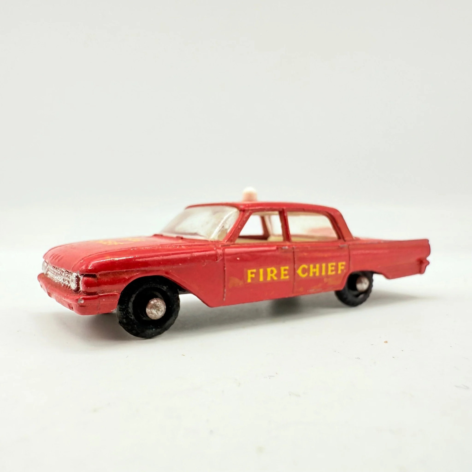 Matchbox 59d, Fire Chief Car - Free Price Guide & Review