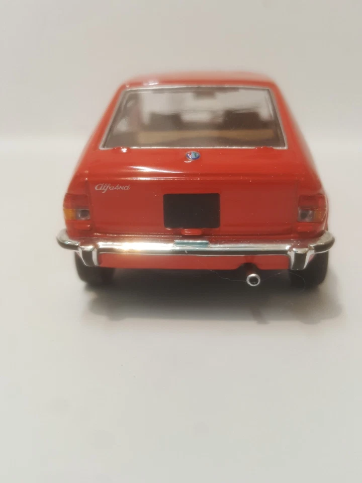 1/43 MINICHAMPS Alfa Romeo Alfasud - Immagine 4 di 4