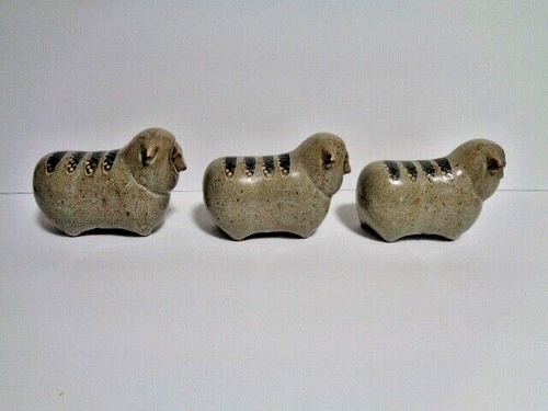 SET OF 3 VTG STONEWARE POTTERY GRAY AND BLUE SHEEP FIGURINES JAPAN - Picture 5 of 7