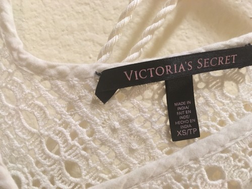 Camisa Victoria's Secret Crochet Talla Pequeña Corbatas en la Espalda Camisa Recortada - Imagen 3 de 6