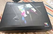 Wacom Cintiq Creative Pen Tablet Display Monitor 12WX Interactive DTZ-1200W/GO