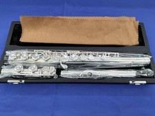Pearl PF-525 Flute Silver E mechanism Used with Hard Case Soft Case