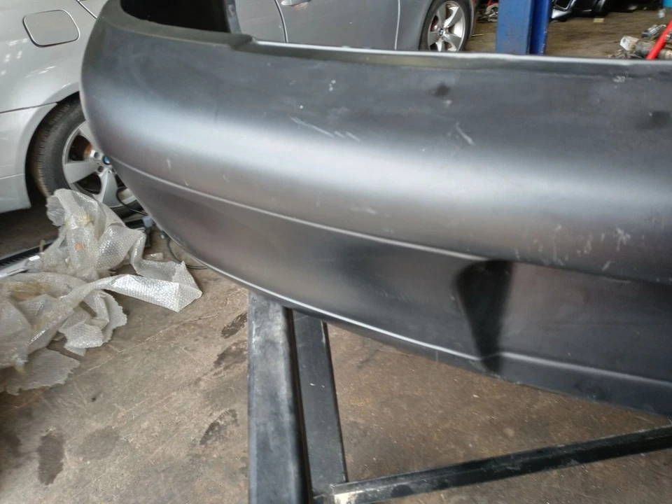 Parachoques trasero Ford Escort SEDAN 1997-1999 Tracer repuesto OEM  Foto 4 de 4